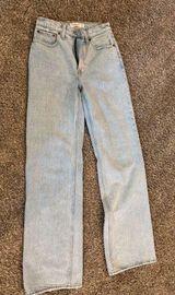 Abercrombie Straight High-Rise 90s Photo 0