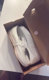Vans white sneakers Photo 0