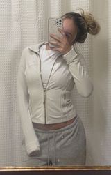 Lulu define cropped gold zipper Photo 0