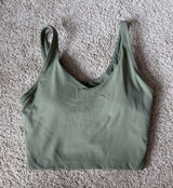 green tank top Photo 0