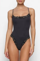 SKIMS Fits Everybody Lace Bodysuit XS Photo 0
