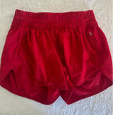 Track That Lululemon 3" Shorts Photo 0