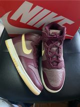 Nike Dunk Plum Eclipse Women’s High-Top Sneakers in Burgundy and Pale Yellow 8.5 Photo 0