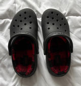 Crocs Classic Lined Clog Black Red Buffalo Plaid Fleece Womens 7 Clogs Winter Photo 0