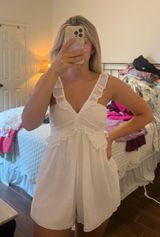 White romper Photo 0