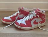 Women’s Air Jordan 1 Berries and Cream Photo 0