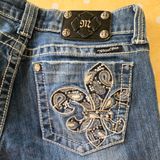 Miss Me FLEUR DE LIS Capri Jeans size 29 Photo 0