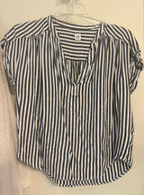 Gap shirt Photo 0