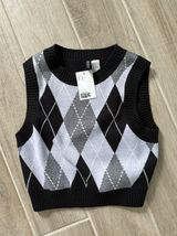 HM Black Crop Top Photo 0