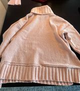 Pink Sweater Photo 0