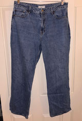 Abercrombie Loose High Rise Jeans Photo 0