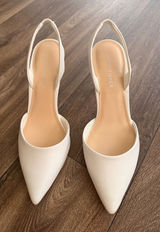 Marc Fisher Hadya White Slingback Pointed Toe Pumps – Size 7 – Excellent Condition Photo 0