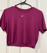 Nike Cropped T-Shirt Photo 0