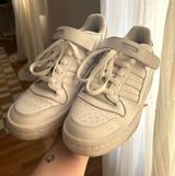 Forum Low Casual Shoes Photo 0