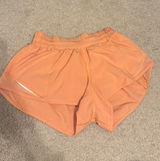 Lululemon Hotty Hot Shorts Low-Rise 2.5" Photo 0