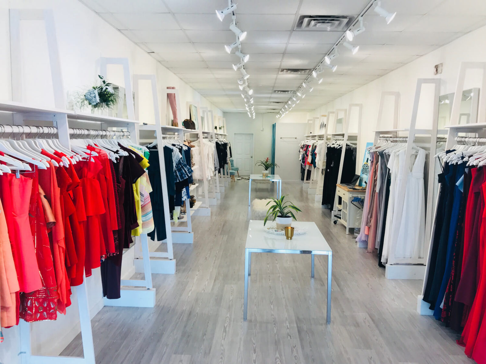 The Curtsy Closet is Officially Open in Downtown Tuscaloosa
